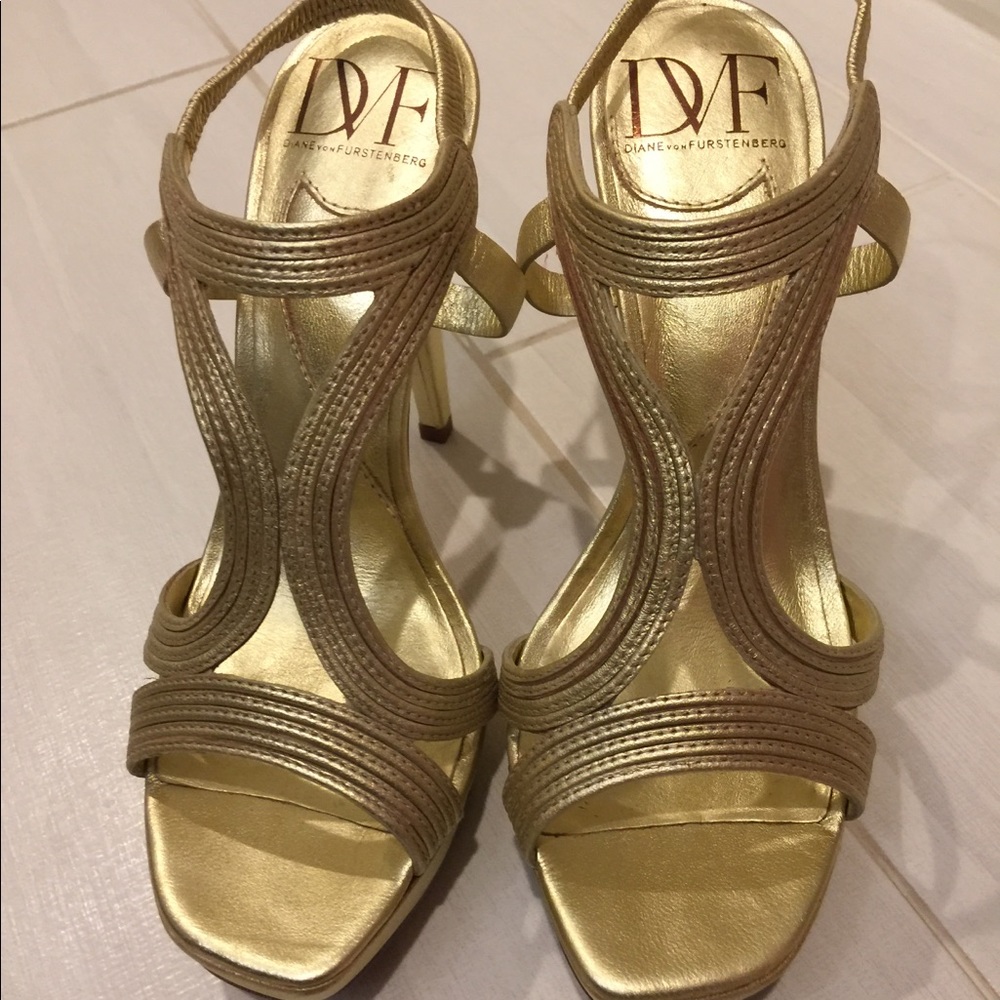Diane Von Furstenberg gold heel sandals size 7 New